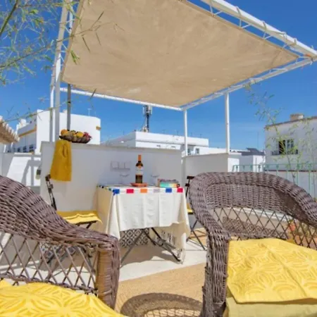 Patios 4 *